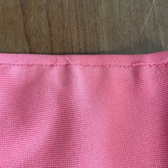 BCBG strapless bandage dress. - Picture 5 of 5